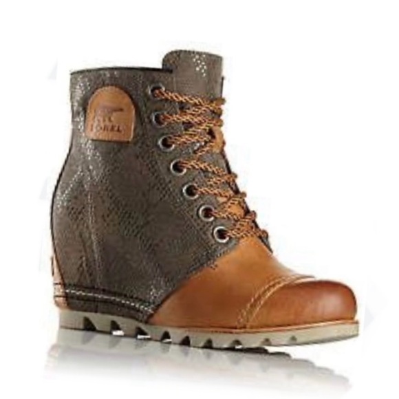 Sorel Shoes - Sorel 1964 Premium Wedge Waterproof Bootie | 11